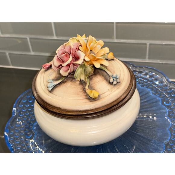 Antique Capodimonte Italy Floral Trinket Dish - Picture 2 of 6